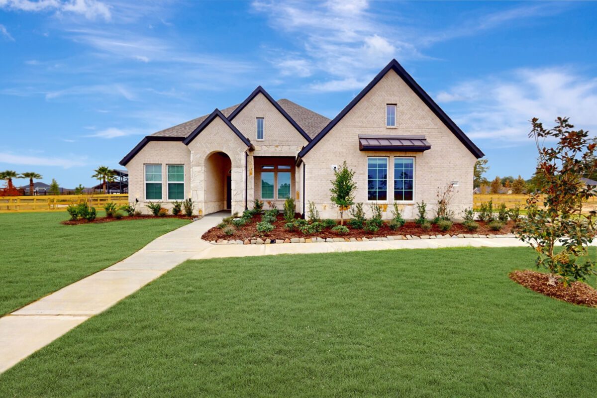 1000 Home Community Opening in NE Houston