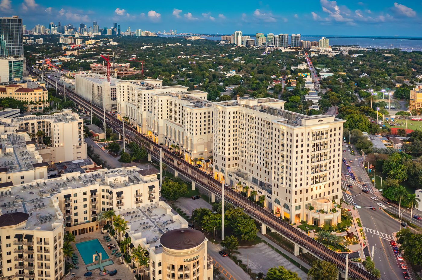 $430 Million Apartment Purchase by Hines