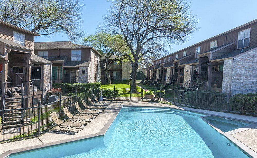 SE Houston: Banyan Equity Group Buys Seabrook Multifamily Community