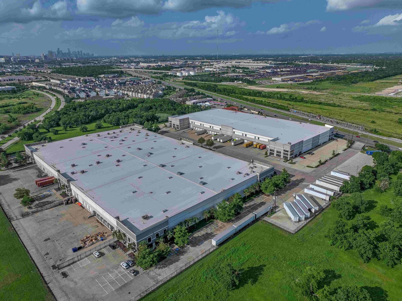 Cabot Properties Acquires Warehouses Near Astrodome