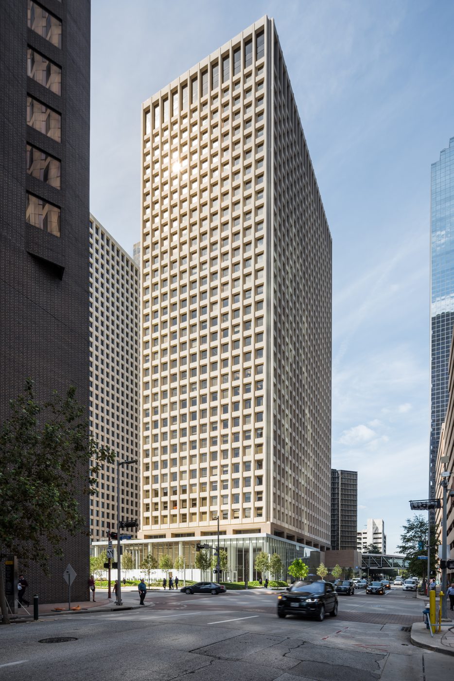 Downtown Houston: Chamberlain, Hrdlicka Law Firm Leases Space