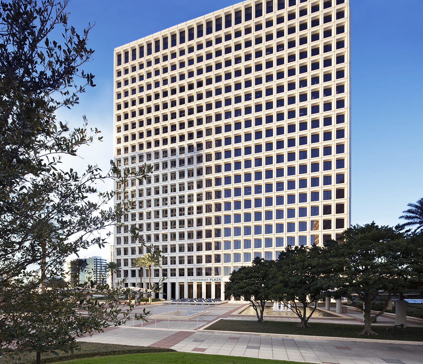 Greenway Plaza: CommonGrounds Coworking Facility Opens