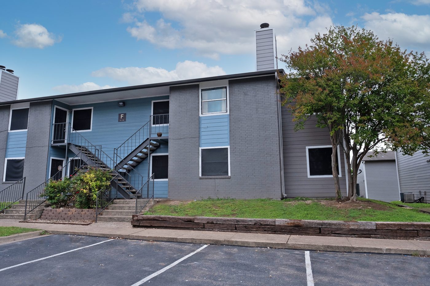 Comunidad Partners Acquires Apartments