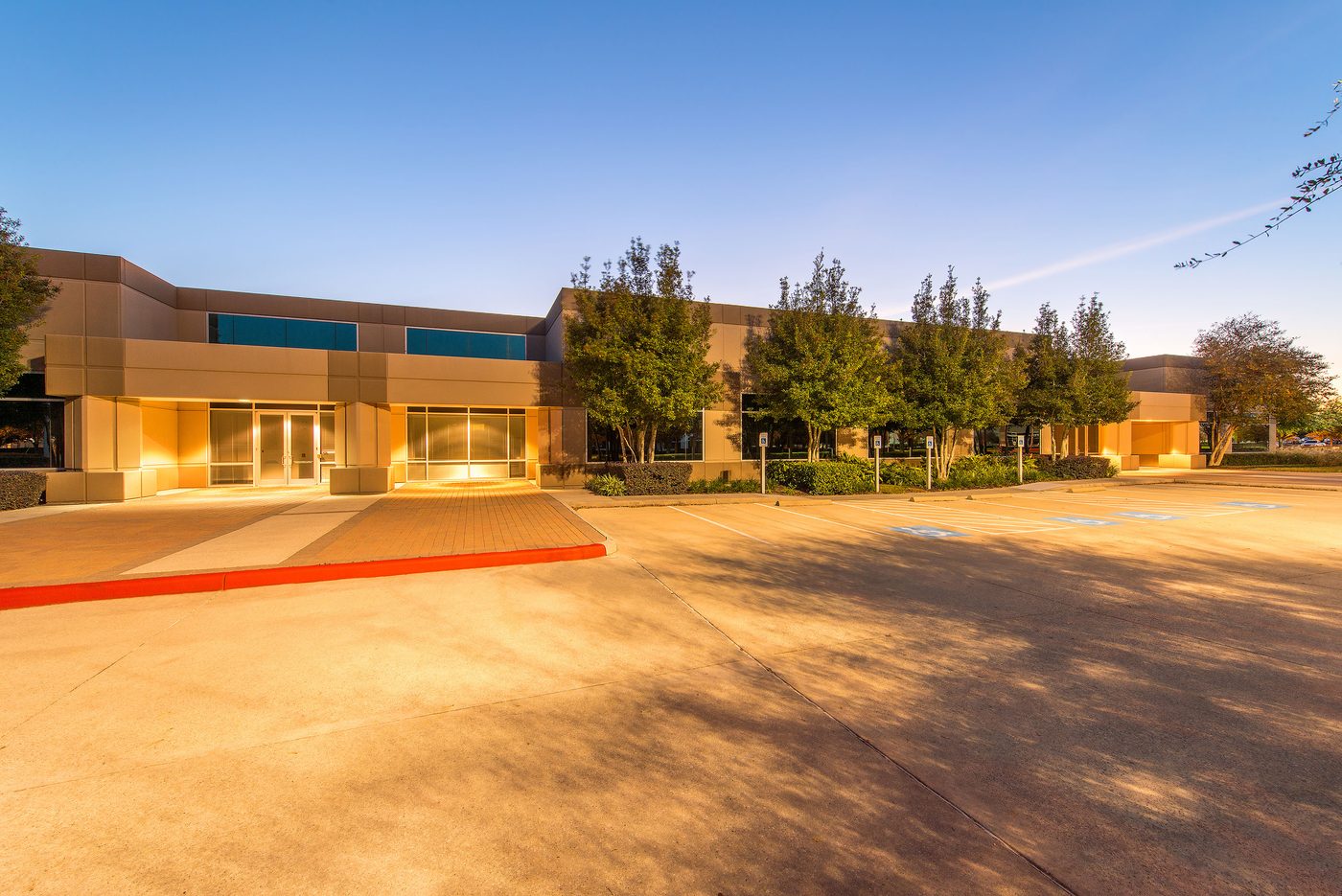 Greenspoint Area: Credit Card Firm Leases Office Space