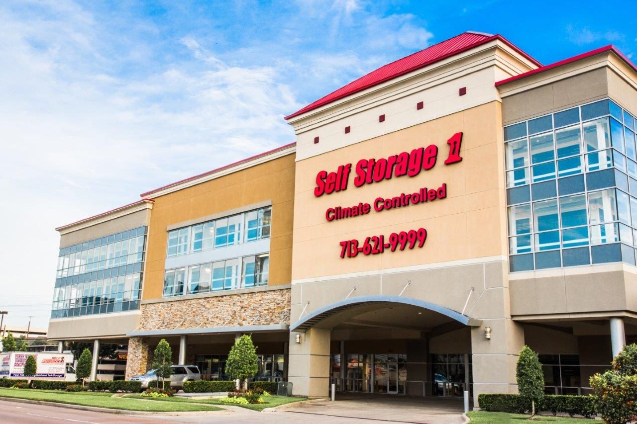 Cube Smart Buys Project on Richmond Ave., Reports JLL & Cushman & Wakefield
