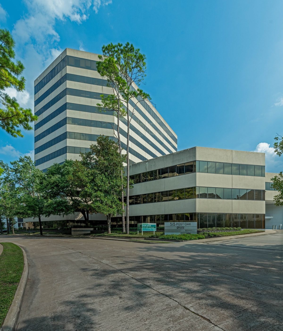 Dallas Group Buys Houston Office Tower