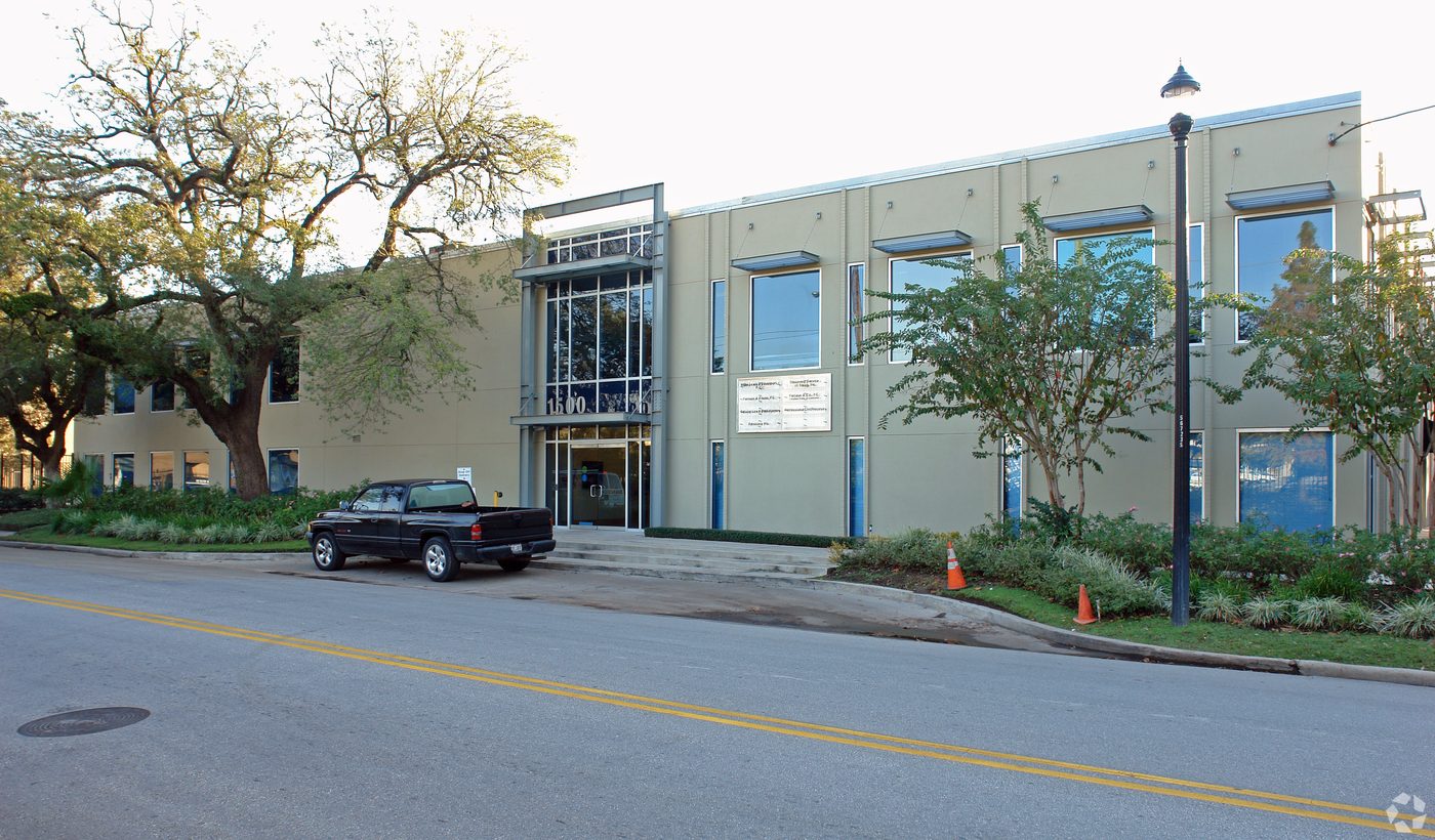 Davis Holdings Buys Midtown Office Building, Market briefs