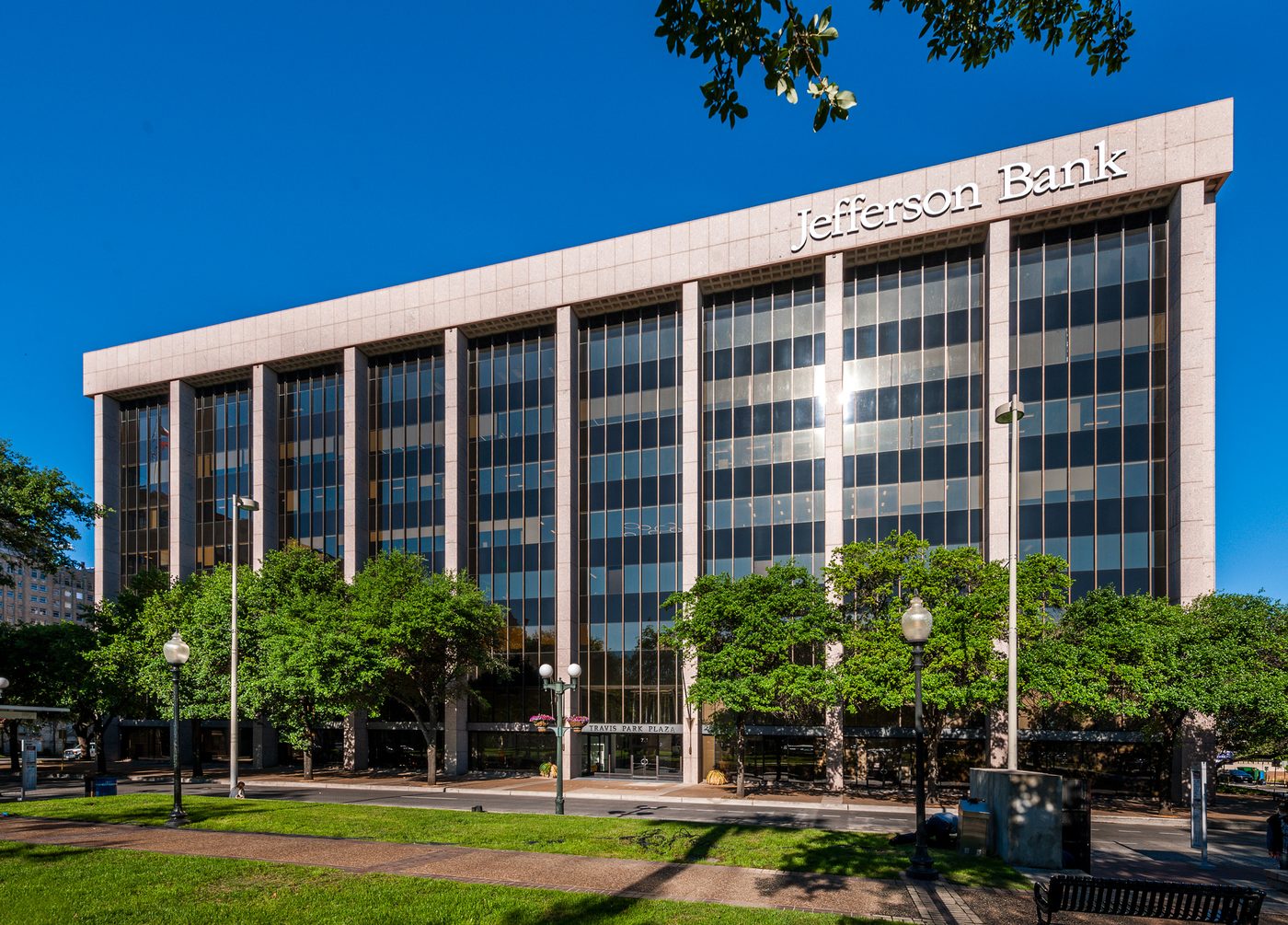 Entrada Partners Acquires Office Building, Market briefs