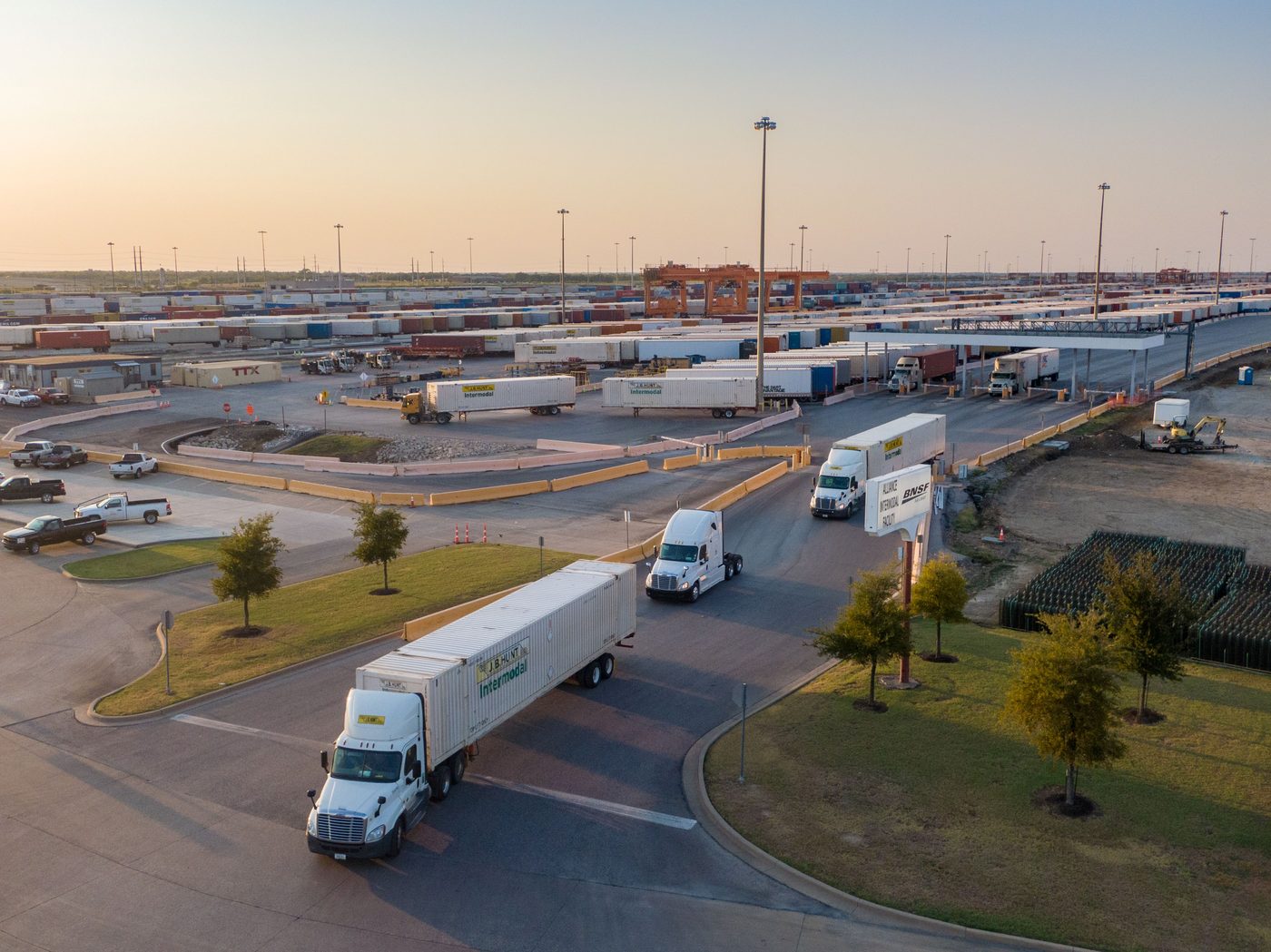 EV Maximus: Charger Station for Trucks Planned