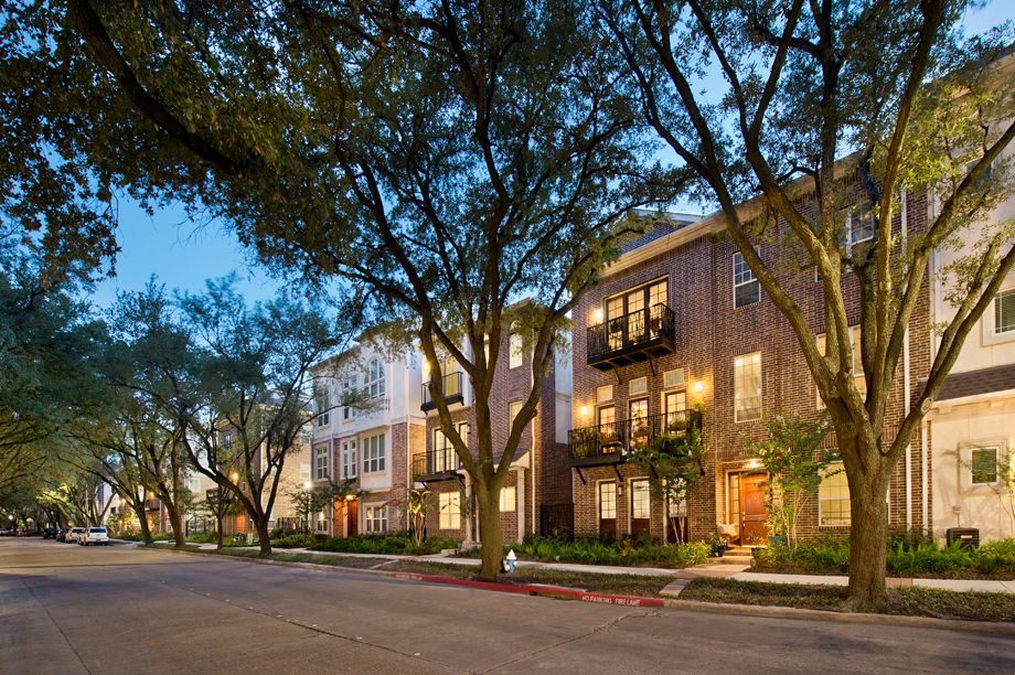 33-camden-highland-village-townhomes-houston-texas-exterior6