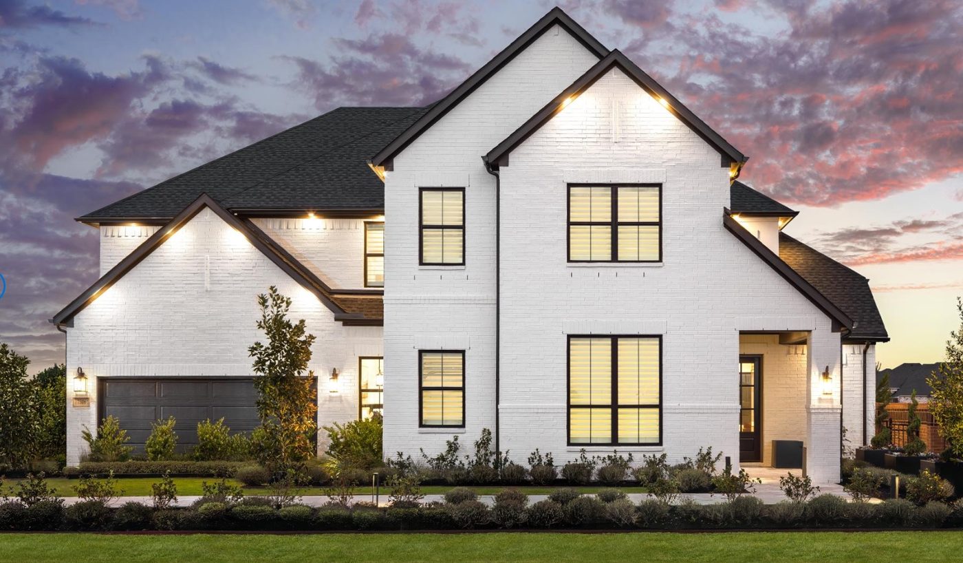 Fulshear's Cross Creek West Expands into Luxury Homes