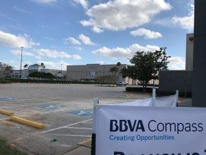 Two-Story Grocery at Meyerland Plaza: H-E-B Announces New