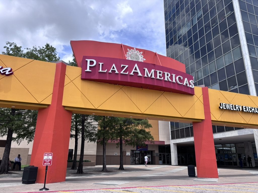 H-E-B plans Mi Tienda store in Sharpstown at PlazAmericas.