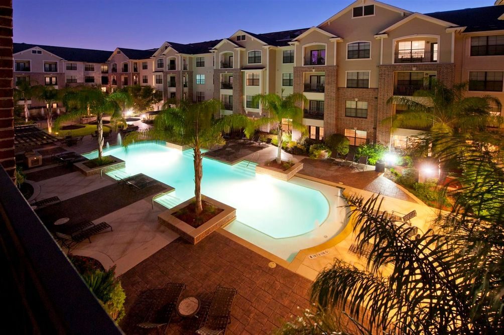 Memorial City area: Hilltop Acquires Houston Project