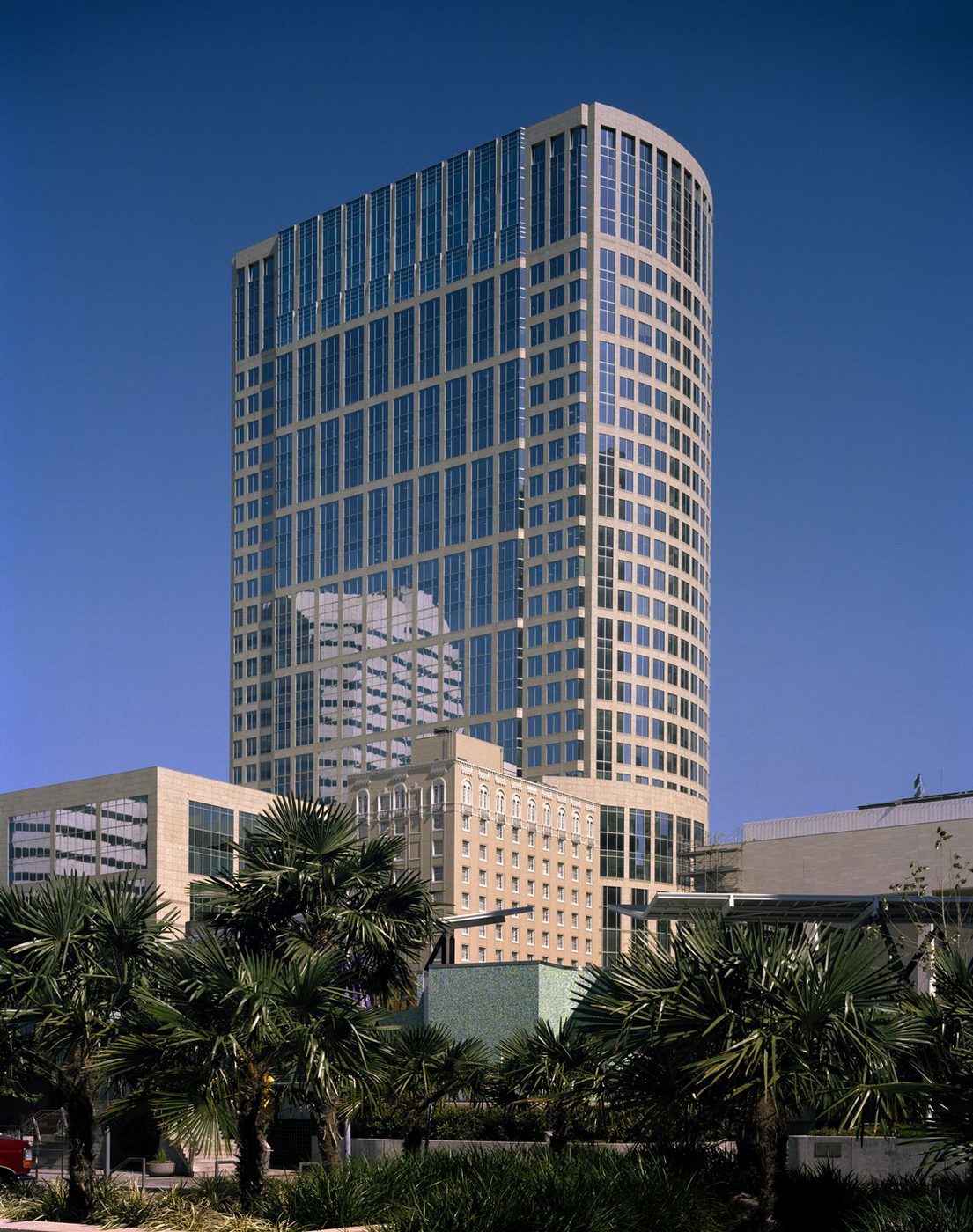 Hines Launches Coworking Initiative, Market briefs