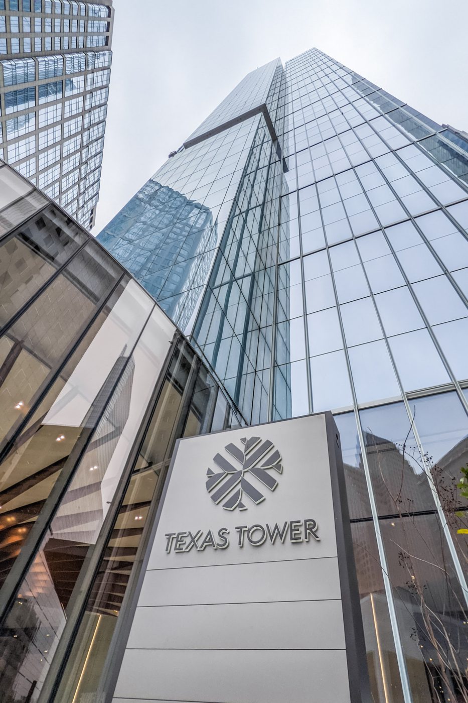 Hines New Skyscraper Reaches 99 Percent Occupancy