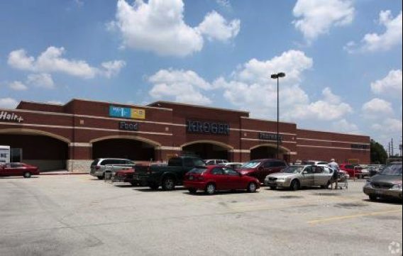Hurricane-Damaged Retail Center Gets New Tenant, Market briefs