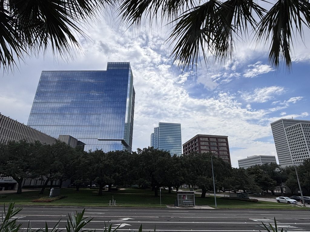 Houston Firm Acquires Stake in 3737 Buffalo Speedway