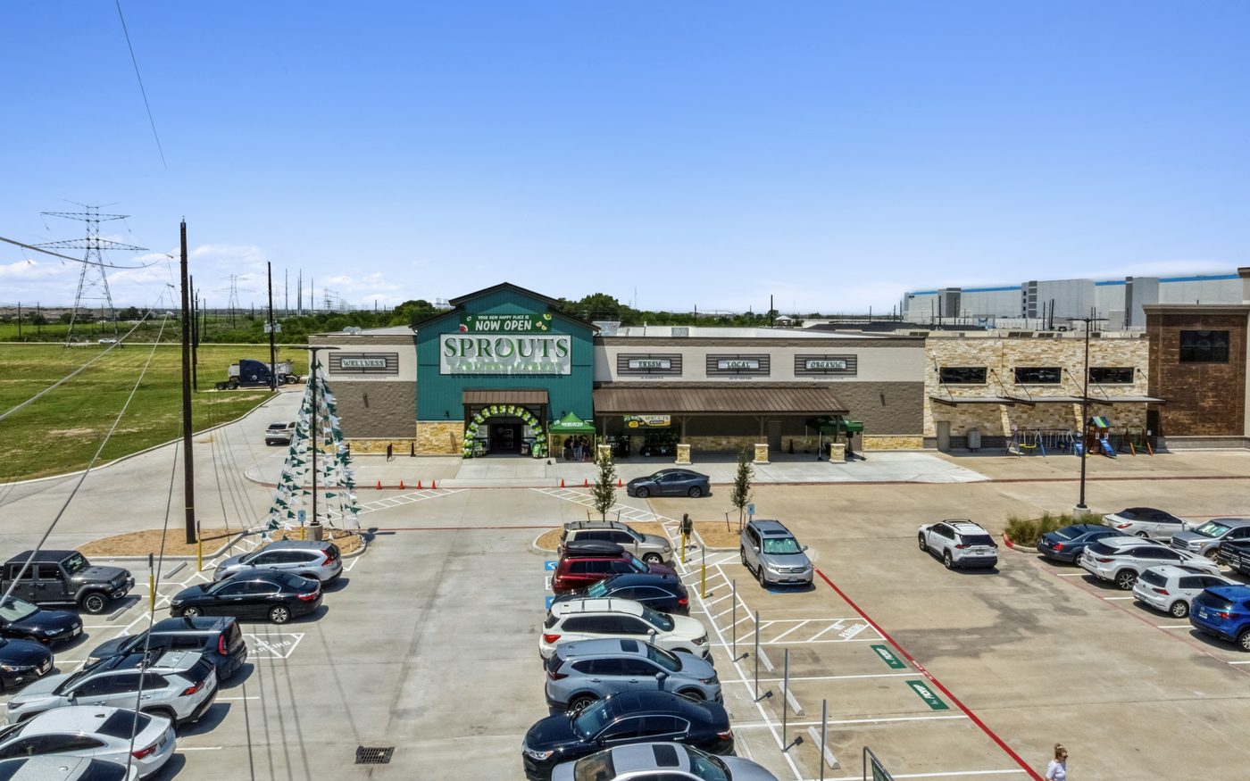 Investor Buys New Sprouts Store