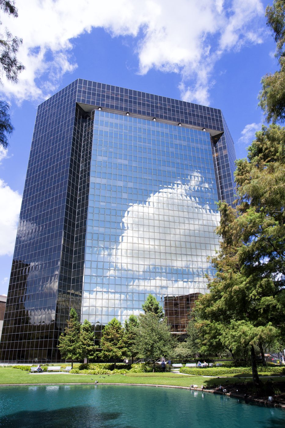 Lake on Post Oak Office Lease, Market briefs