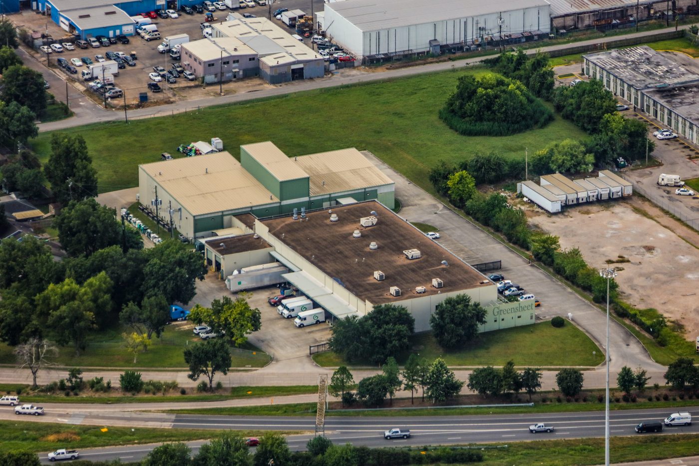 Loop 610 Tract Sold, Market briefs
