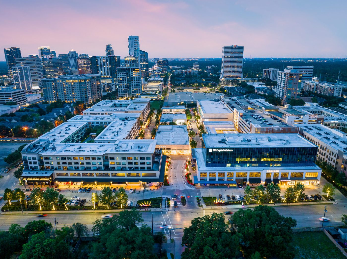 Luxe Retail Center Purchased by Tilman Fertitta