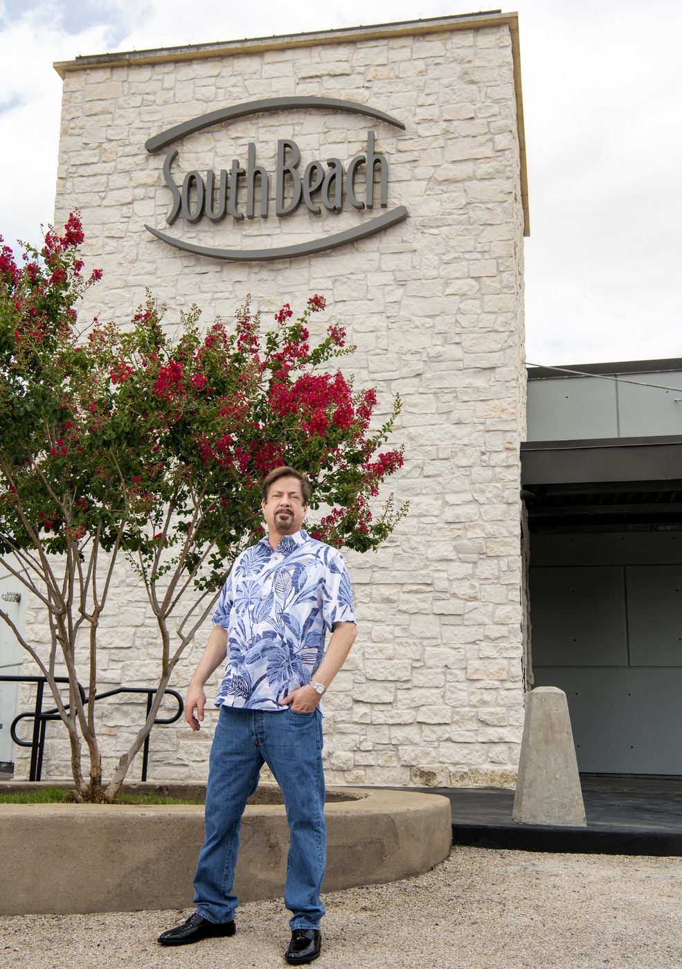 ‘Mayor of Montrose’ Reopens