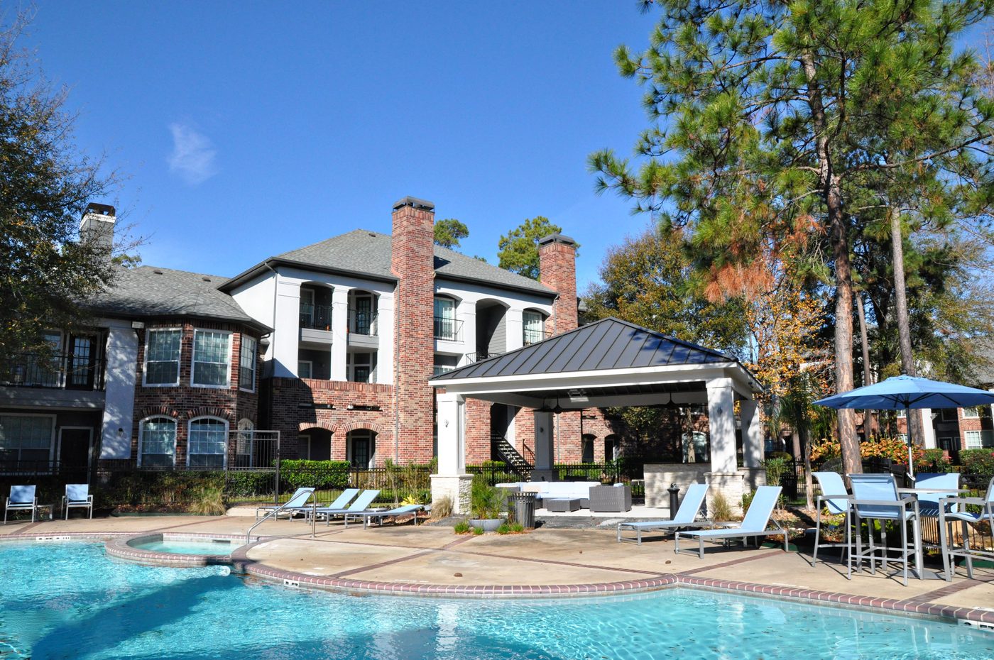 Complexes with “Green” Financing: Miami Group Buys Three Houston Apartment