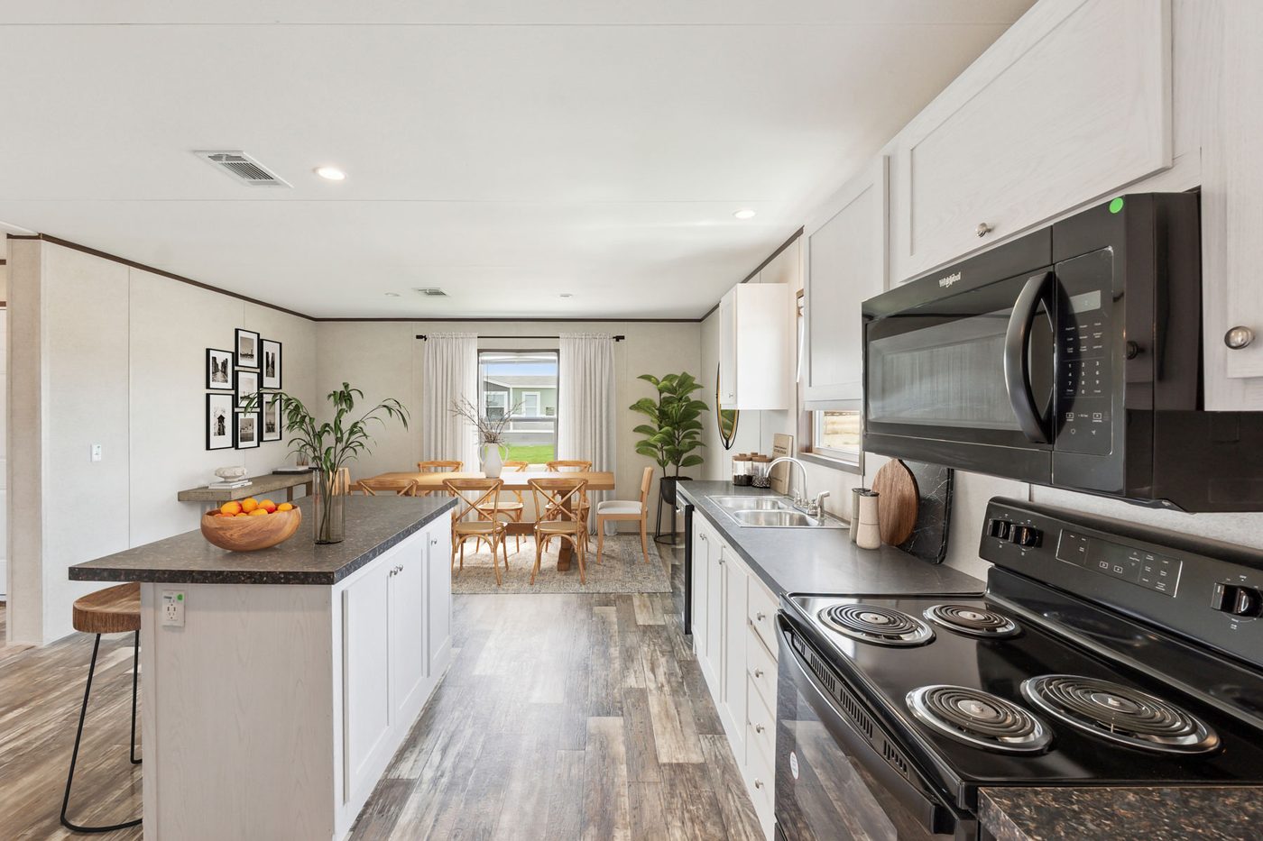 Manufactured Home Community Opens in Waller