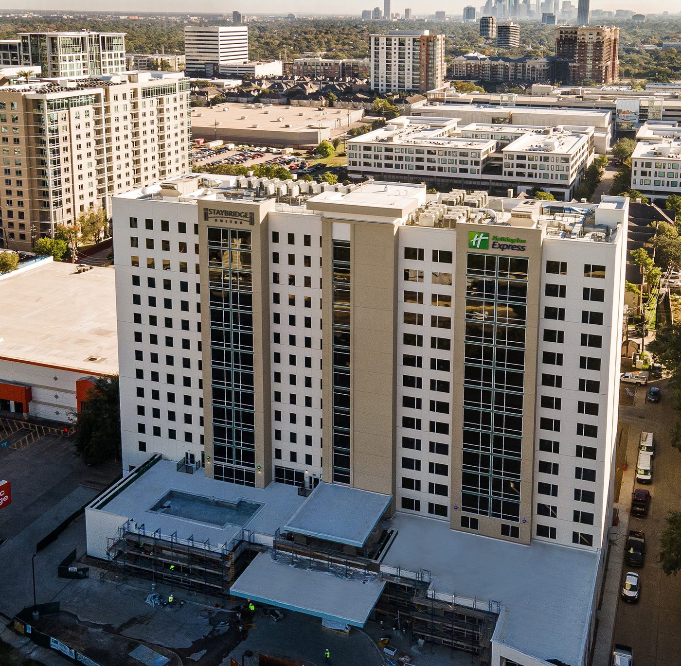 New Hotel Tower Nears