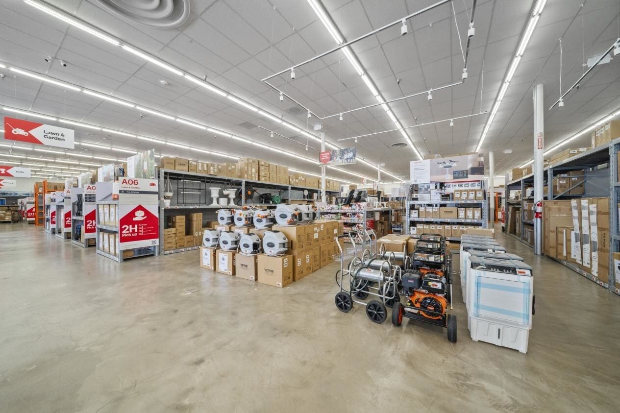 Online Retailer Debuts Flagship Houston Store