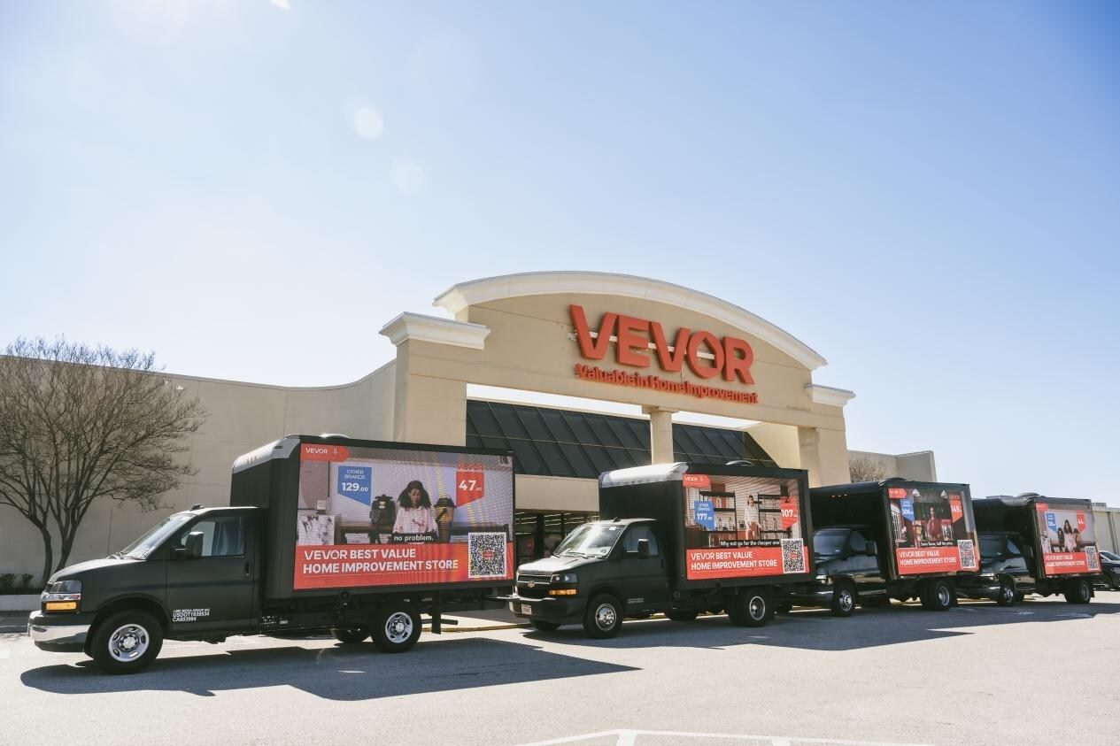 Online Retailer Debuts Flagship Houston Store