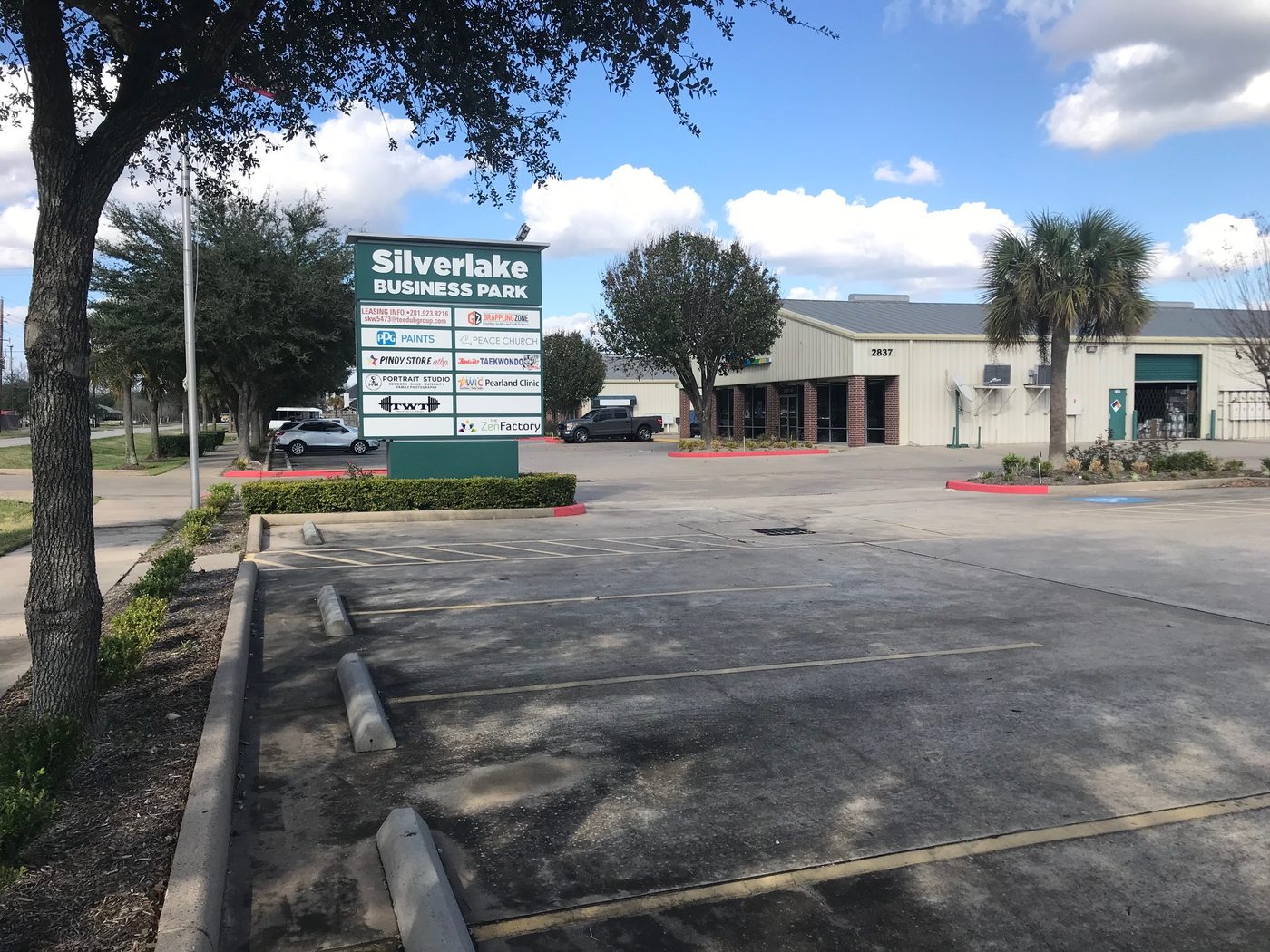 Partners Buys Pearland Project