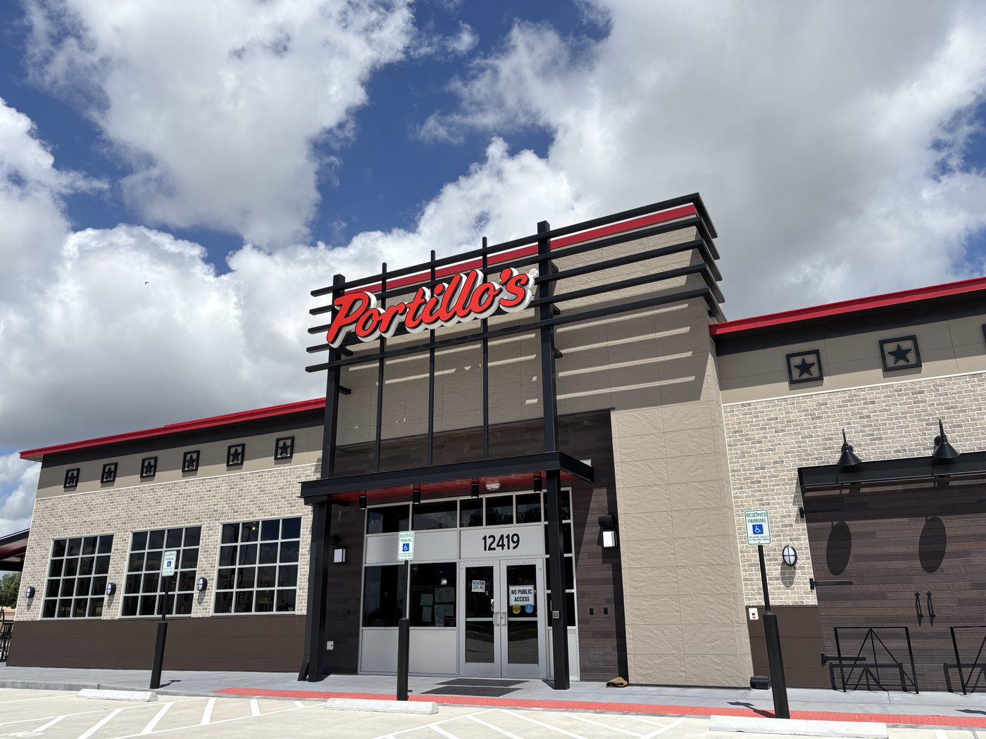 Portillo’s Rapid Expansion in Houston