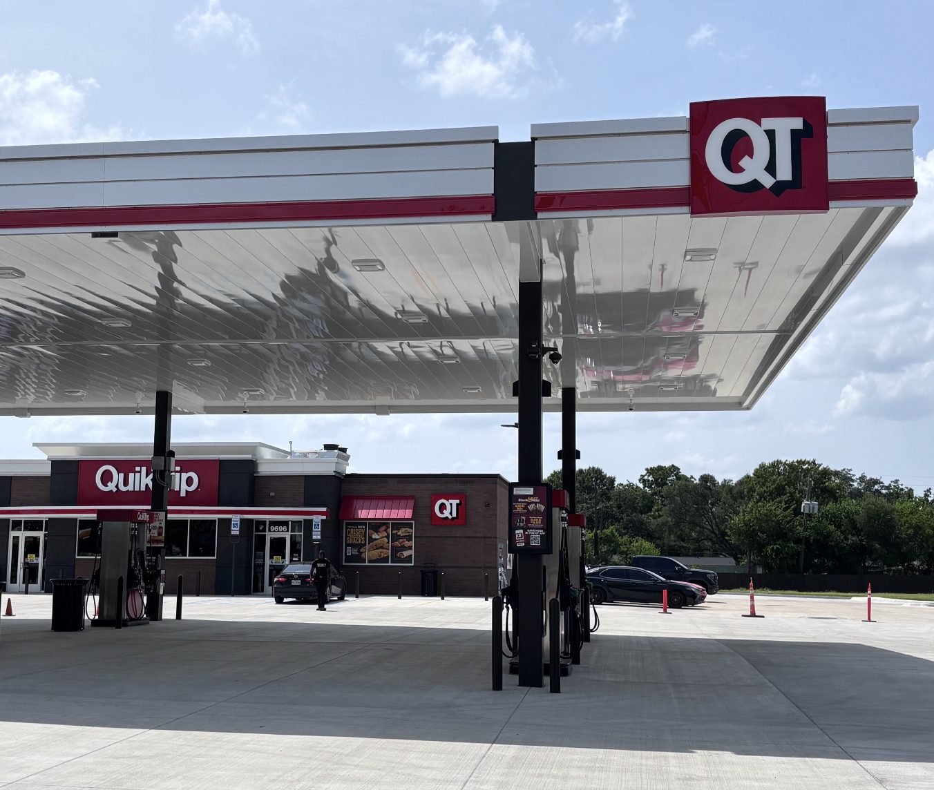 QuikTrip Debuts Inside Loop 610