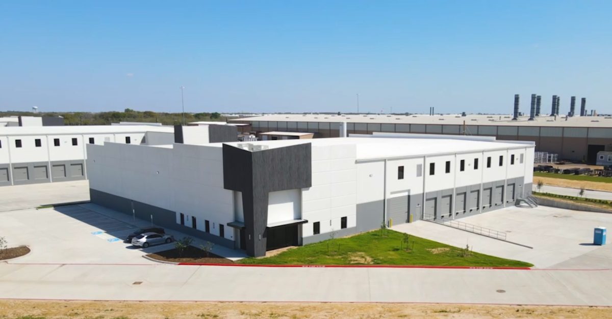 SWI Valve purchased an industrial building in Heritage West in Katy.