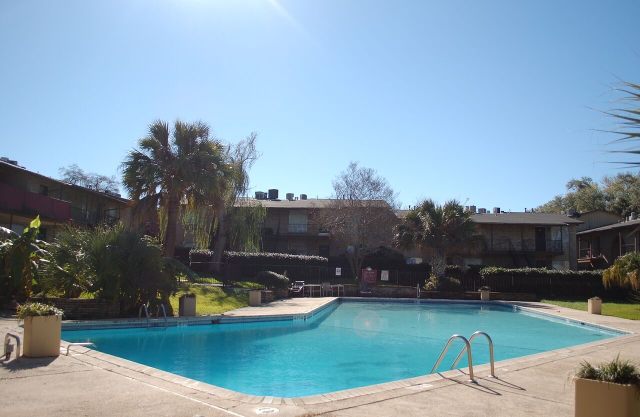 Texas: Sterling Continues Multifamily Buying Spree