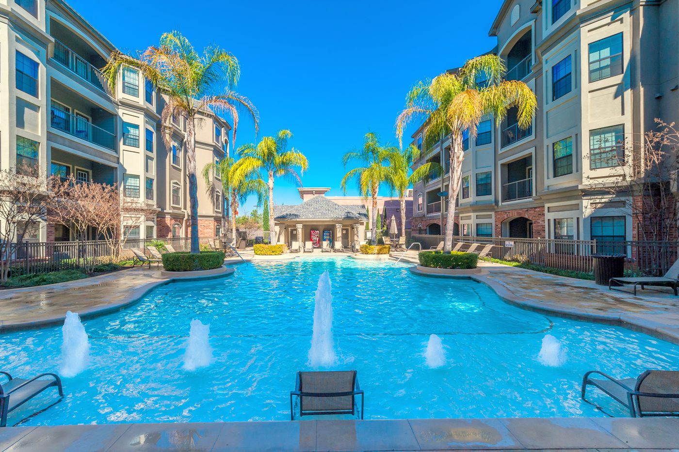 Houston: Tampa Firm Buys Two Multifamily Projects