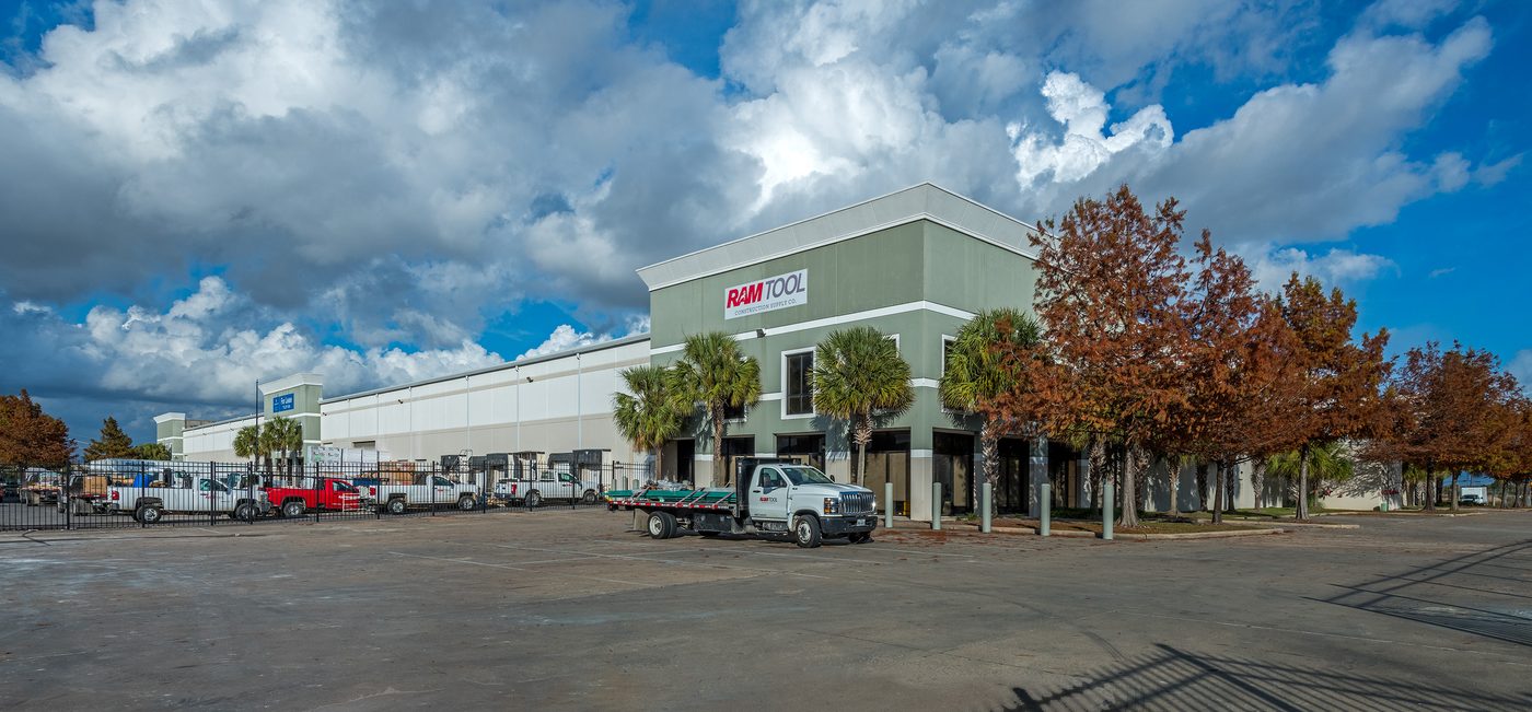 Taurus Buys Thirteen Buildings