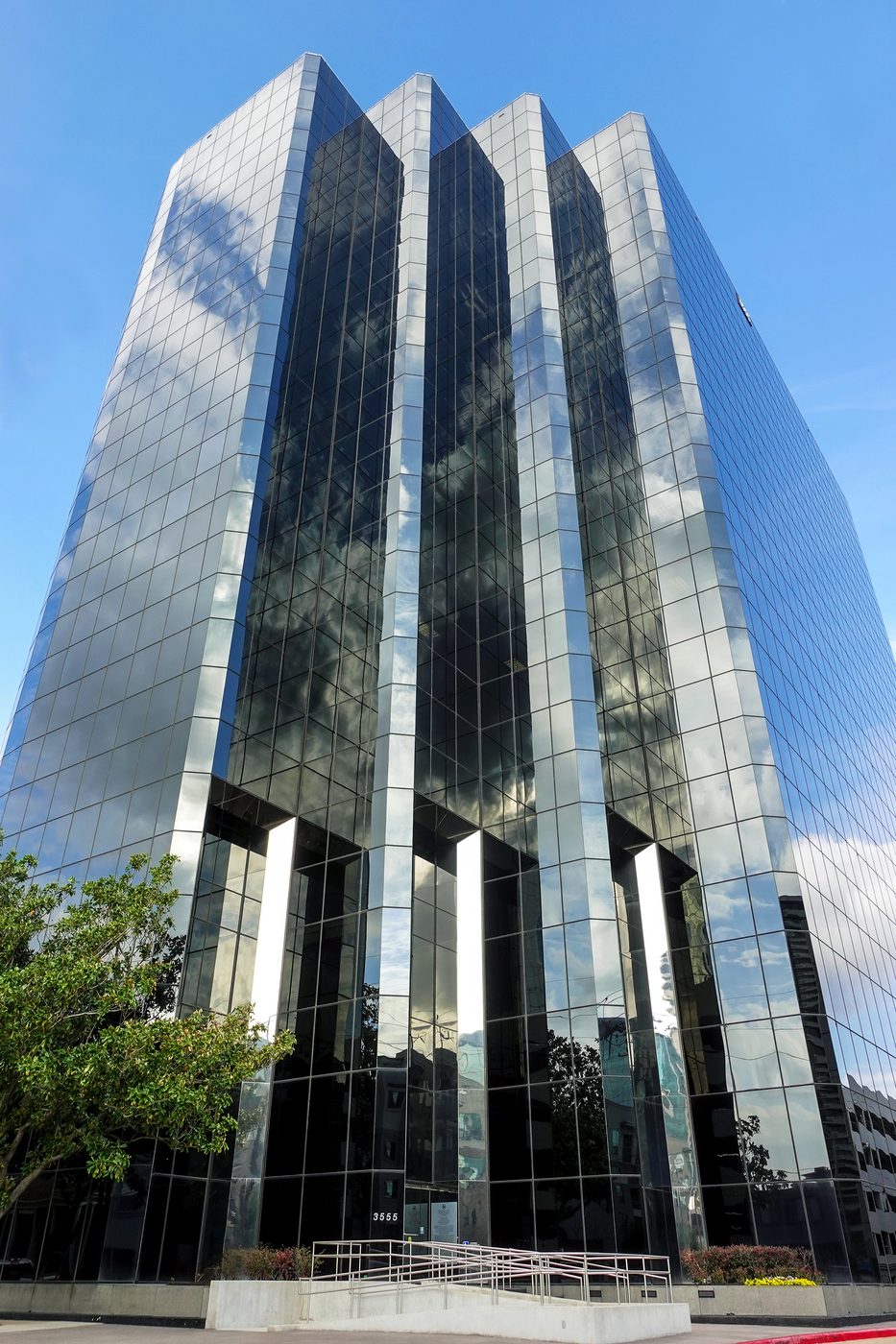 Unilev Taps Stream Realty