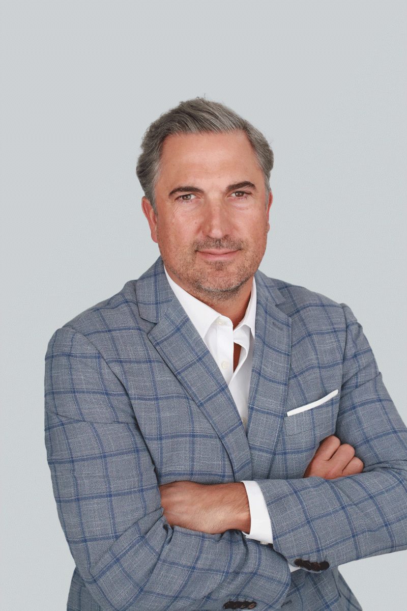 Veteran Broker John Nicholson Joins CBRE