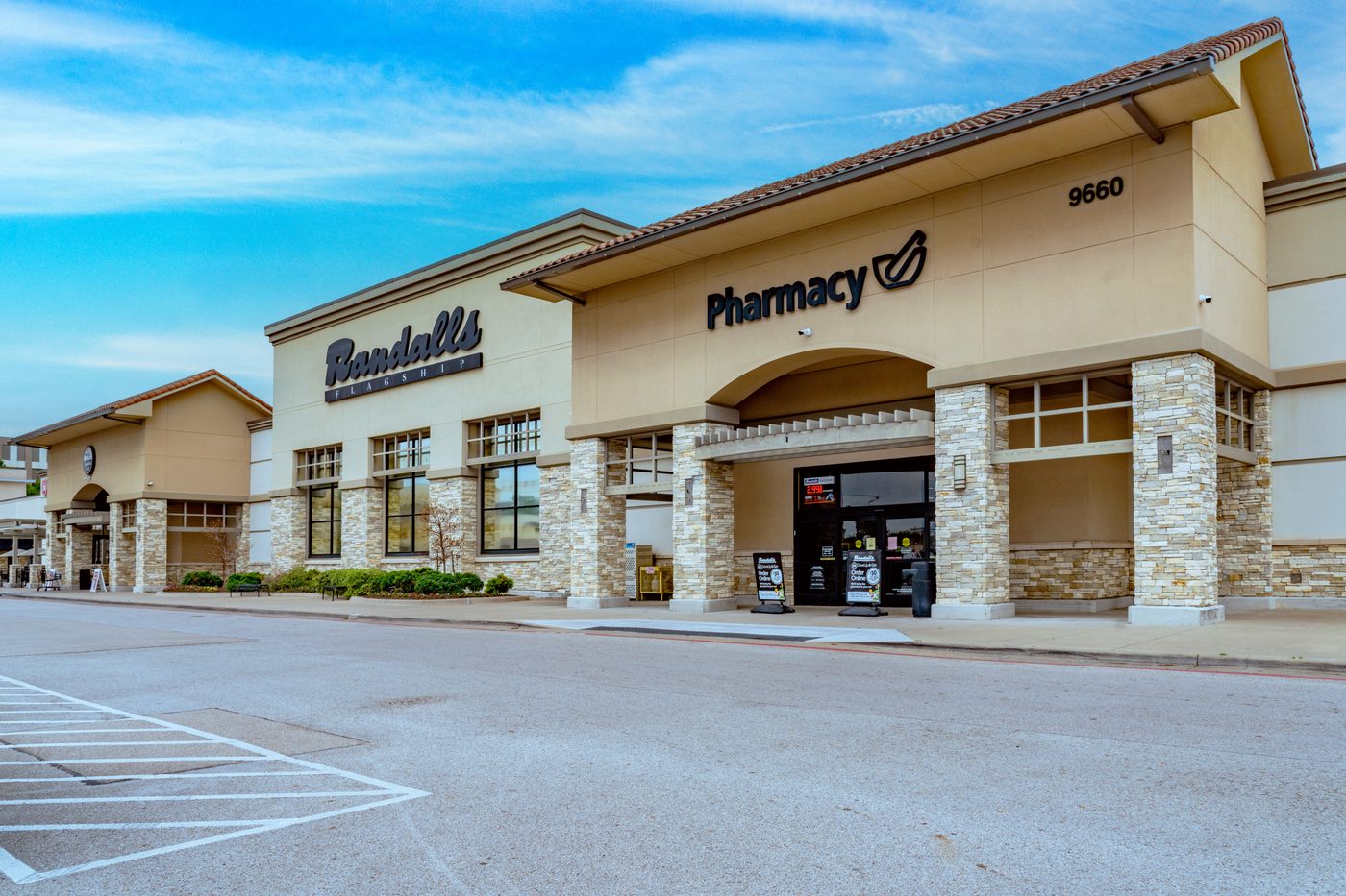Wu Buys Woodlake Square Retail