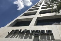 JPMorgan Chase Tower Listed in Downtown Houston — A Market-Defining Sale