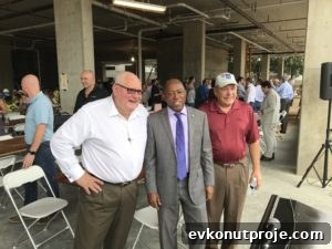 Madison Marquette Unveils The Travis: New Luxury Apartments in Houston 2 New high rise apartment in Houston.