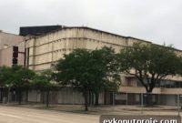 Art Deco 1939 Sears Building Reborn as Innovation District Hub
